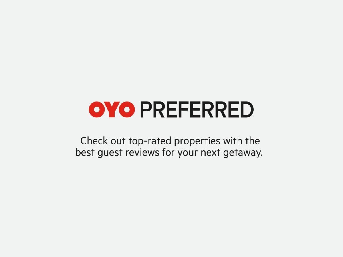 Vaccinated Staff- Townhouse Oak Hotel Silvotel Индаур Экстерьер фото